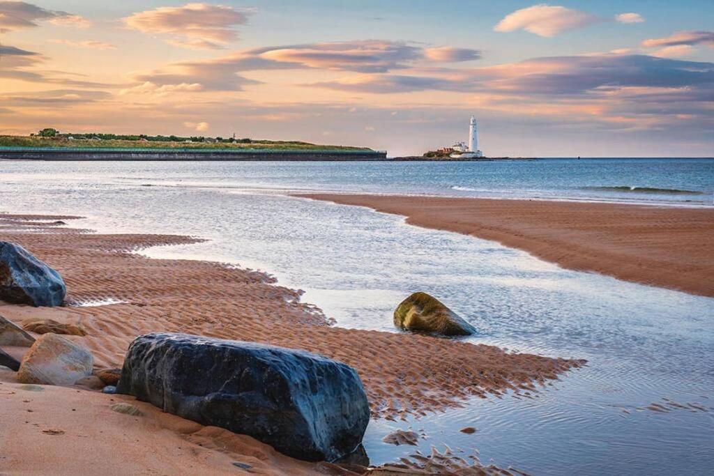 Hightide Seaside Apartment With Beach & Spanish City Views Whitley Bay Kültér fotó